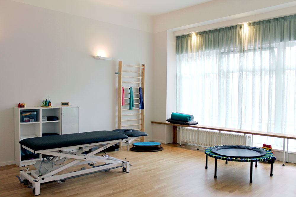 Physiotherapie Jobs: Arbeitsplatz eines Physiotherapeuten in Berlin, Friedenau